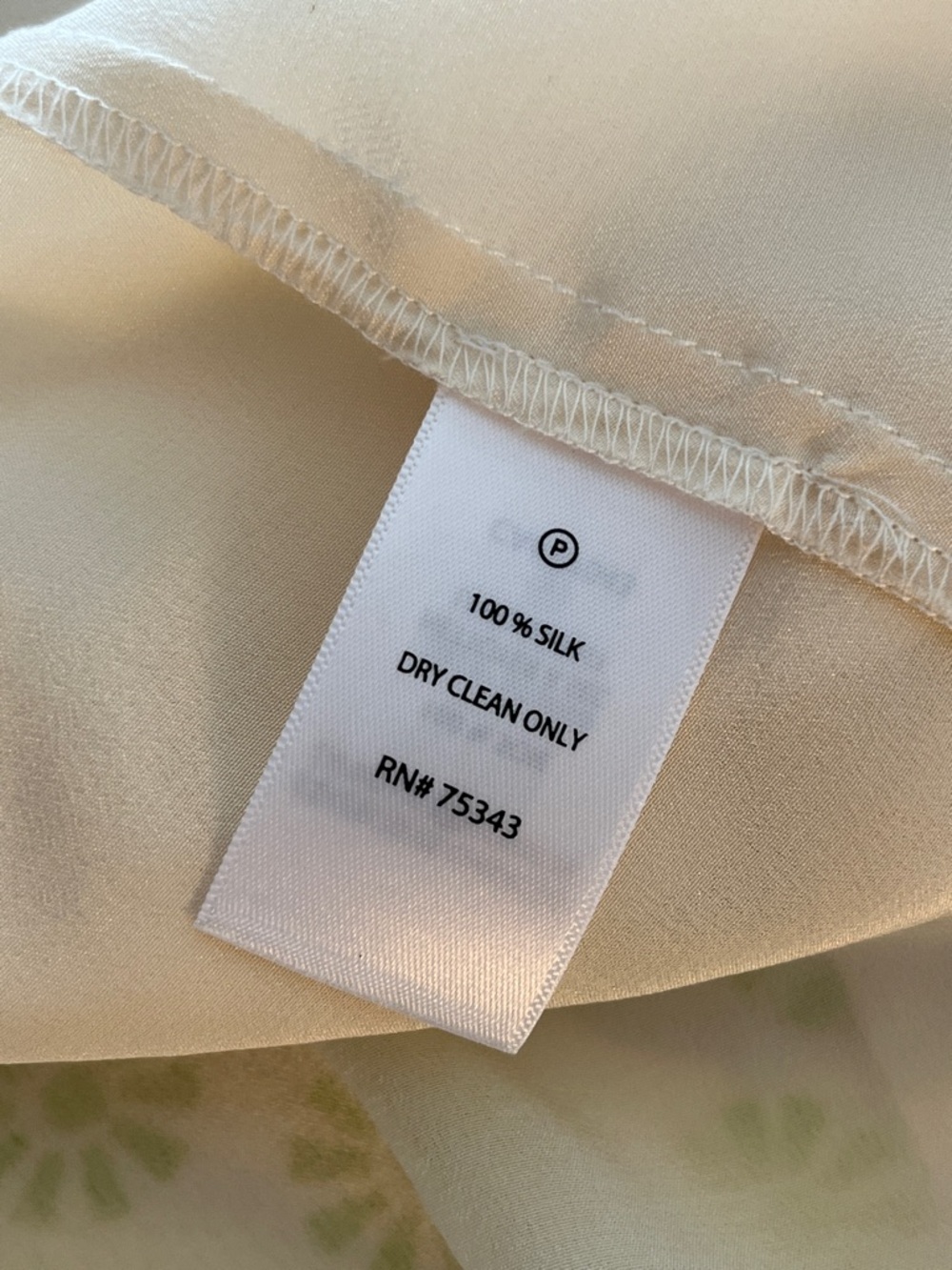 ✨ NWOT! Elegant Willi Smith 100% Silk Ivory Blouse | Office to Evening Chic - Picture 13 of 13